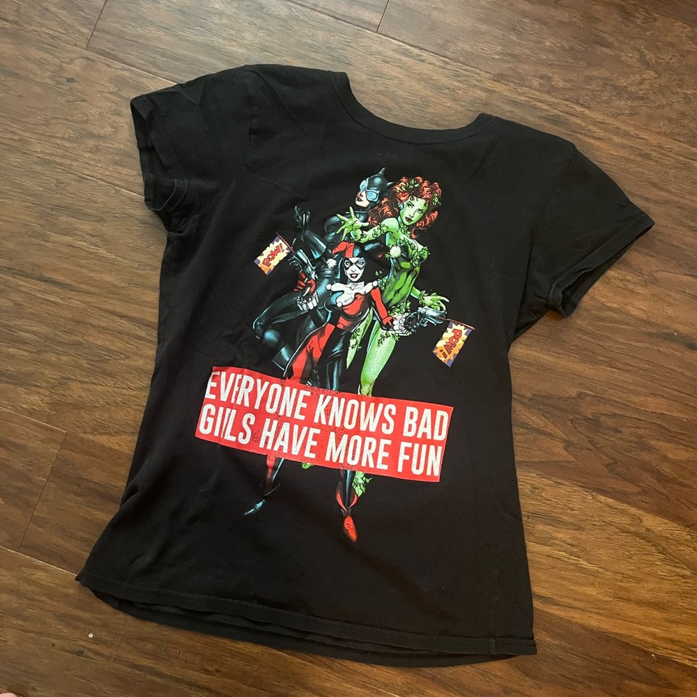 Bombshells Poison Ivy Harley Quinn Cat Woman DC Graphic Tee